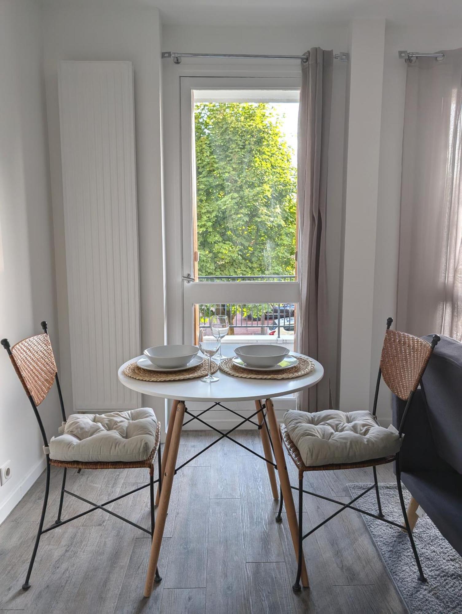 Appartement Evasion La Defense - Balcon & Wi-Fi, A 10 Min De Paris à Courbevoie Extérieur photo